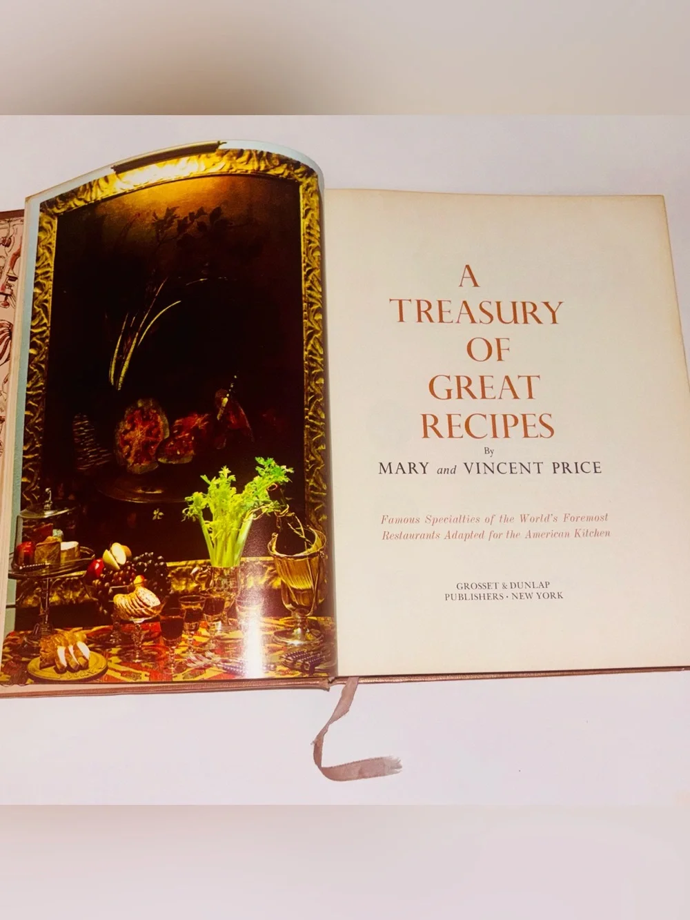 Vincent Price MCM collectible cookbook -  travel elite restaurants’ menus &more
